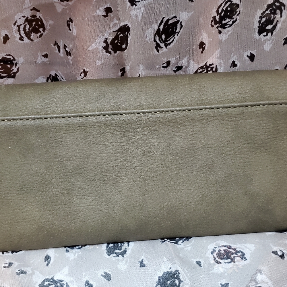 Leather Wallet - Picture 9 of 10